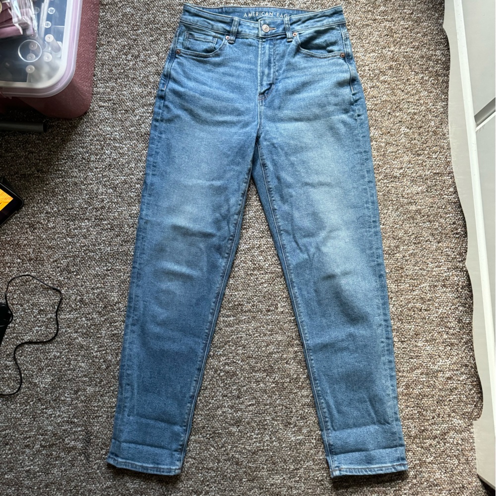 American Eagle Mom Jeans